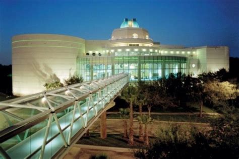 Orlando science museum - There's no better place that combines fun and knowledge all under one roof! For visitors from out of town, Orlando Science Center is a must for your "things to do in Orlando" list. With four floors of exciting exhibits, amazing giant screen and 3D films as well as engaging live programming, the Science Center is the perfect family destination. 